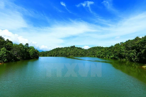 Visiting Pa Khoang Lake in Dien Bien