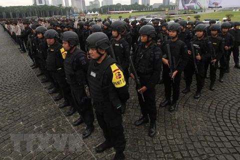 Indonesia deploys 20,000 policemen to secure May Day rally