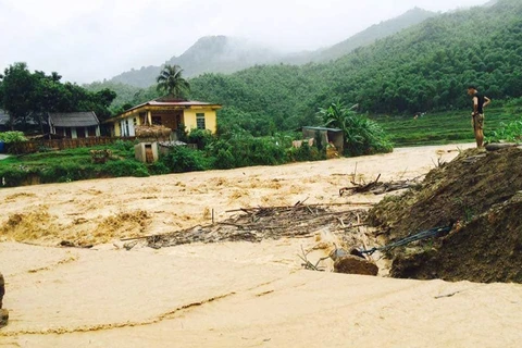 Widespread downpours cause floods in northern, central localities