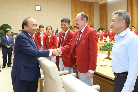 PM meets Vietnam's sports delegation to ASIAD 2018