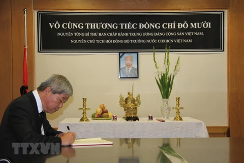 Condolence books for former Party leader opened abroad 