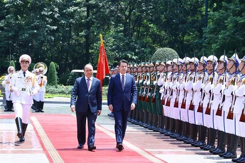 Italian Prime Minister starts official visit to Vietnam