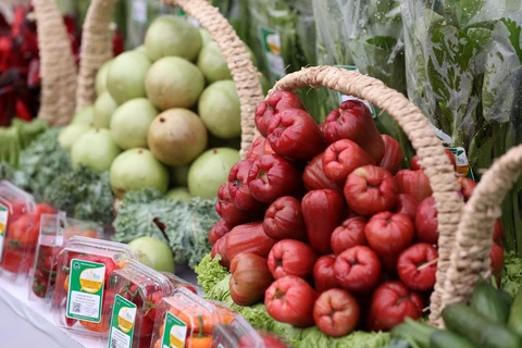Cheaper food drives inflation down in March 