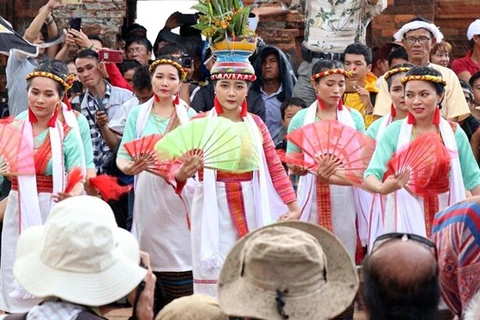 Cham people honour Gods, ancestors at Kate Festival