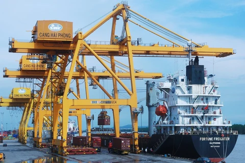 Import-export activities continue improving in February despite COVID-19 challenges (Photo: VNA)