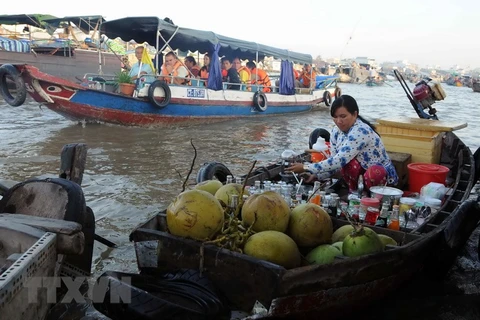 Cultural preservation and tourism development of Cai Rang floating market