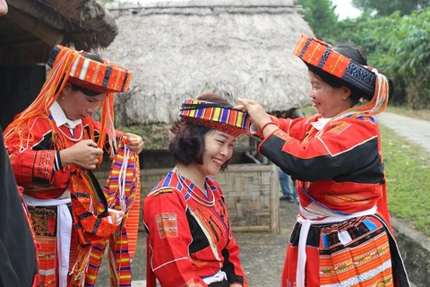 Traditional wedding of Pa Then ethnic minority reenacted in Hanoi cultural village