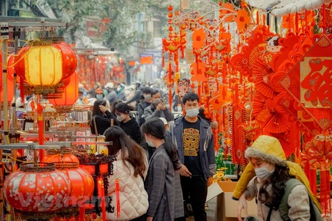 Hanoi’s Hang Ma Street dyed red ahead Tet festival