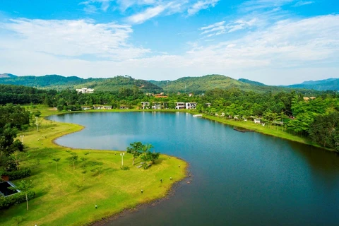 Tourism close to nature is now a favourite choice of tourists. (Photo: VietnamPlus)