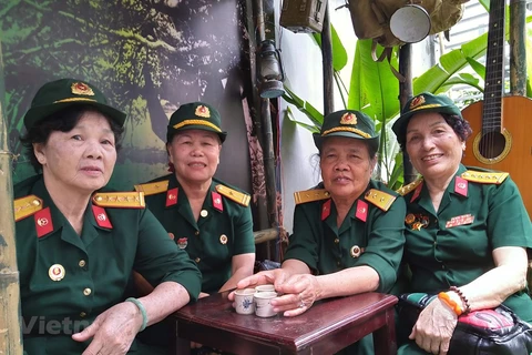 Female drivers on legendary Truong Son Trail