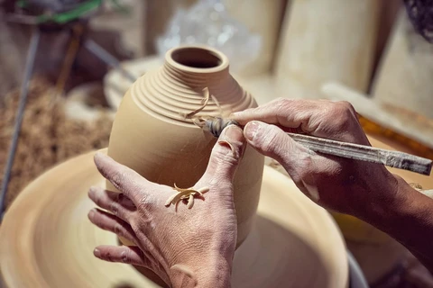 Imprints of time at an ancient ceramic village on Hong River bank 