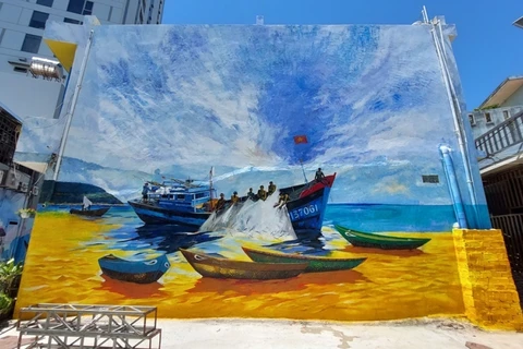 Mural street opens in Da Nang