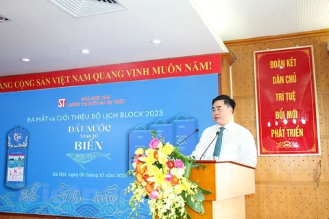 Vietnamese seas, islands featured in block calendar 