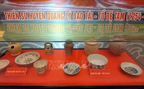 Bac Giang: Exhibition shows rich relic system of Tay Yen Tu