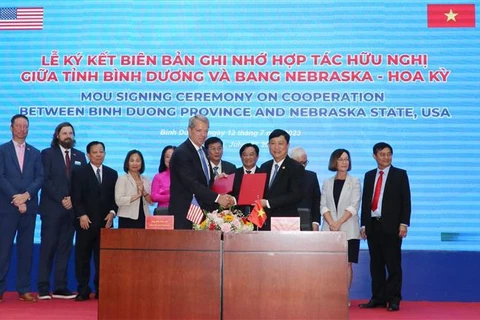 Binh Duong province, US state to cooperate in different fields