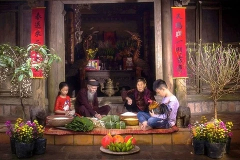 Experiencing Vietnamese Tet in Duong Lam Ancient Village