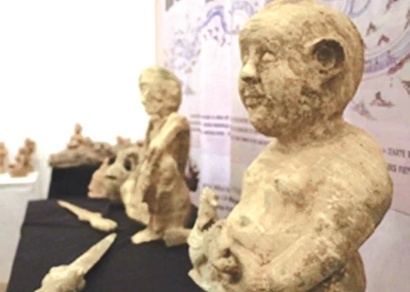 Hanoi hosts sculpture exhibit