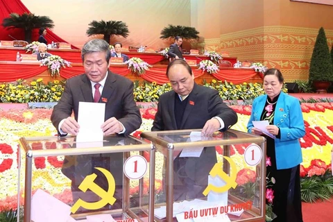 Officials, people hail Party Central Committee election