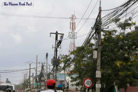 Cambodia, China work to enlarge rural power grid 