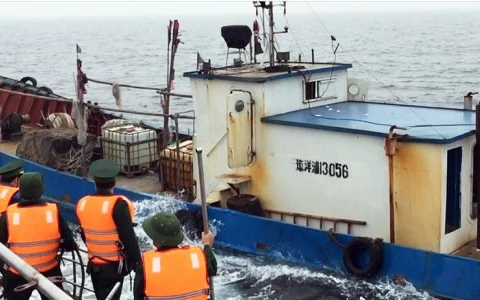 Chinese vessel seized for illegally entering Vietnam’s waters 