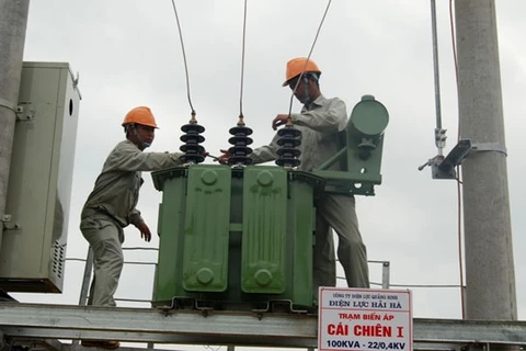 Quang Ninh: Last island commune linked to national grid