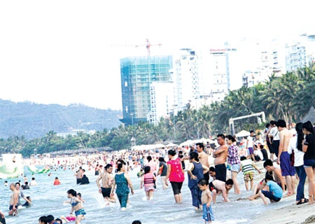Khanh Hoa welcomes 1.6 million foreign tourists in five months