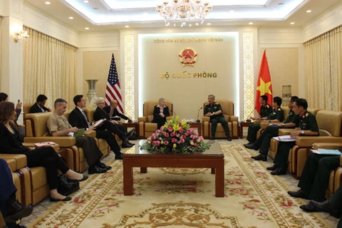 US boosts defence ties with Vietnam 