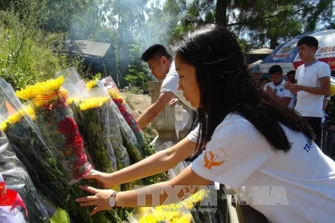 Young Vietnamese expats pay tribute to General Vo Nguyen Giap