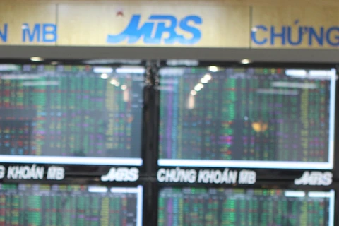 Vietnam’s stocks end with mixed results