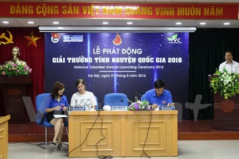 National Volunteer Award 2016 launched in Hanoi 