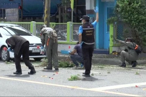 Thai police find more explosive devices 