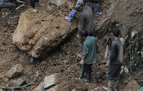 Lao Cai: flooding kills at least seven gold miners 