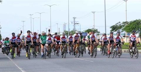 Cyclists race for charity in central region