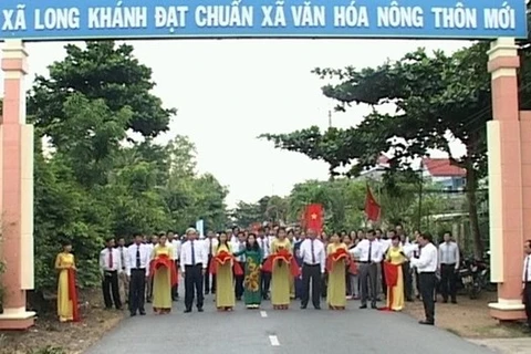 Vietnam aims for half of communes getting new-style rural status 