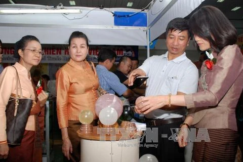 Vientiane seeks trade augmentation with HCM City
