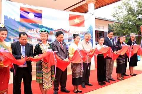 Kindergarten built in Laos as gift of Vietnam’s embassy, company