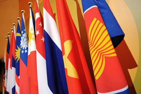 ASEAN finance ministers work to promote regional investment