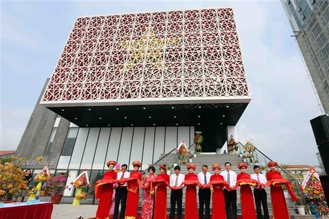Hoang Sa exhibition centre put into operation in Da Nang