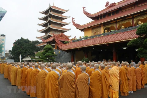 Vietnam Buddhist Sangha in HCM City pays tribute to President Quang 