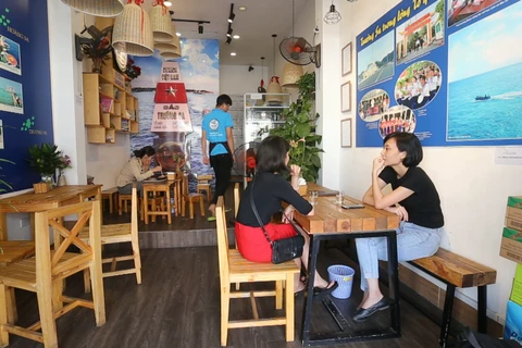 Cafe brings Truong Sa closer to mainlanders