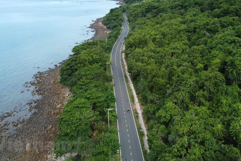 Striking sites along Con Dao southern coastal road