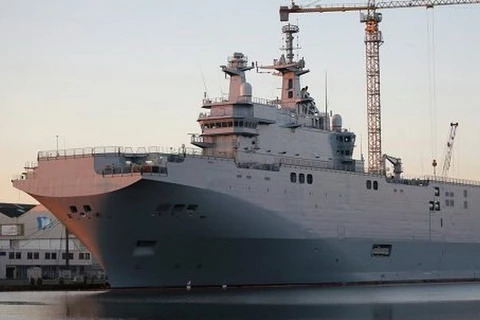 A Mistral-class landing helicopter dock ship of the French Navy (Photo: RIA) 