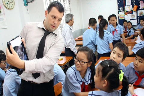 Bac Giang bolsters English teaching at local schools