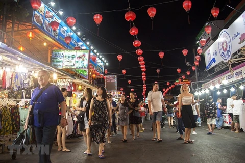 Foreigners visiting Vietnam hit record high in October