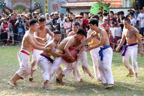 Ball scrambling festival