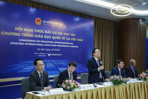 Chances for studying int’l programmes in Vietnam promoted