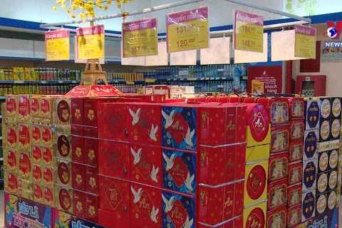 Tet goods hit the shelves in Da Nang