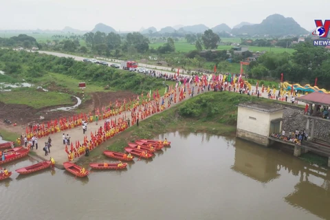 Hoa Lu Festival attracts thousands