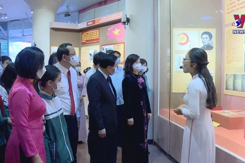 Exhibition on National Assembly kicks off in Bac Ninh