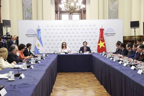 NA Chairman holds talks with Argentinean counterpart